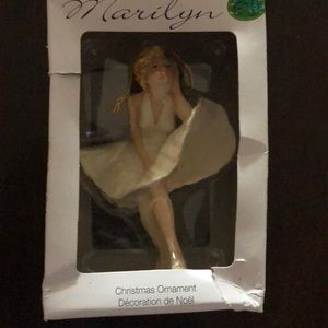 COPY - COPY - Marilyn Monroe ornament collectible